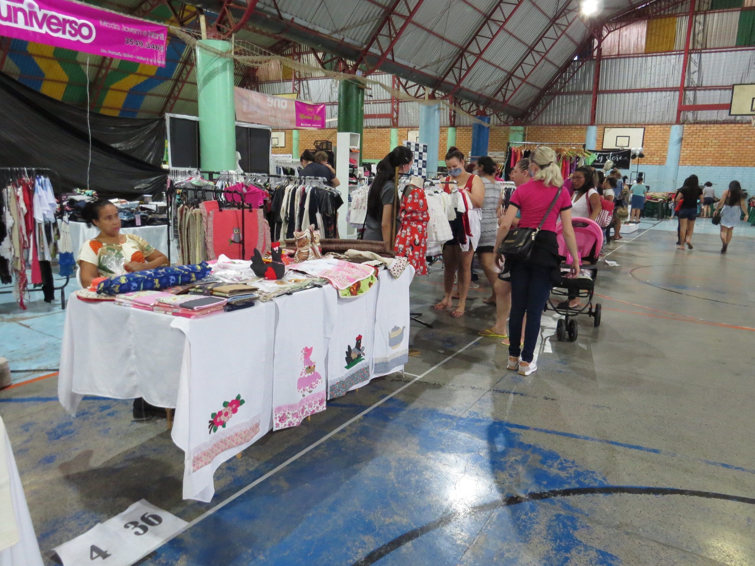 Feirão Queima de Estoque começa com boa visitação de consumidores em Lucas do Rio Verde