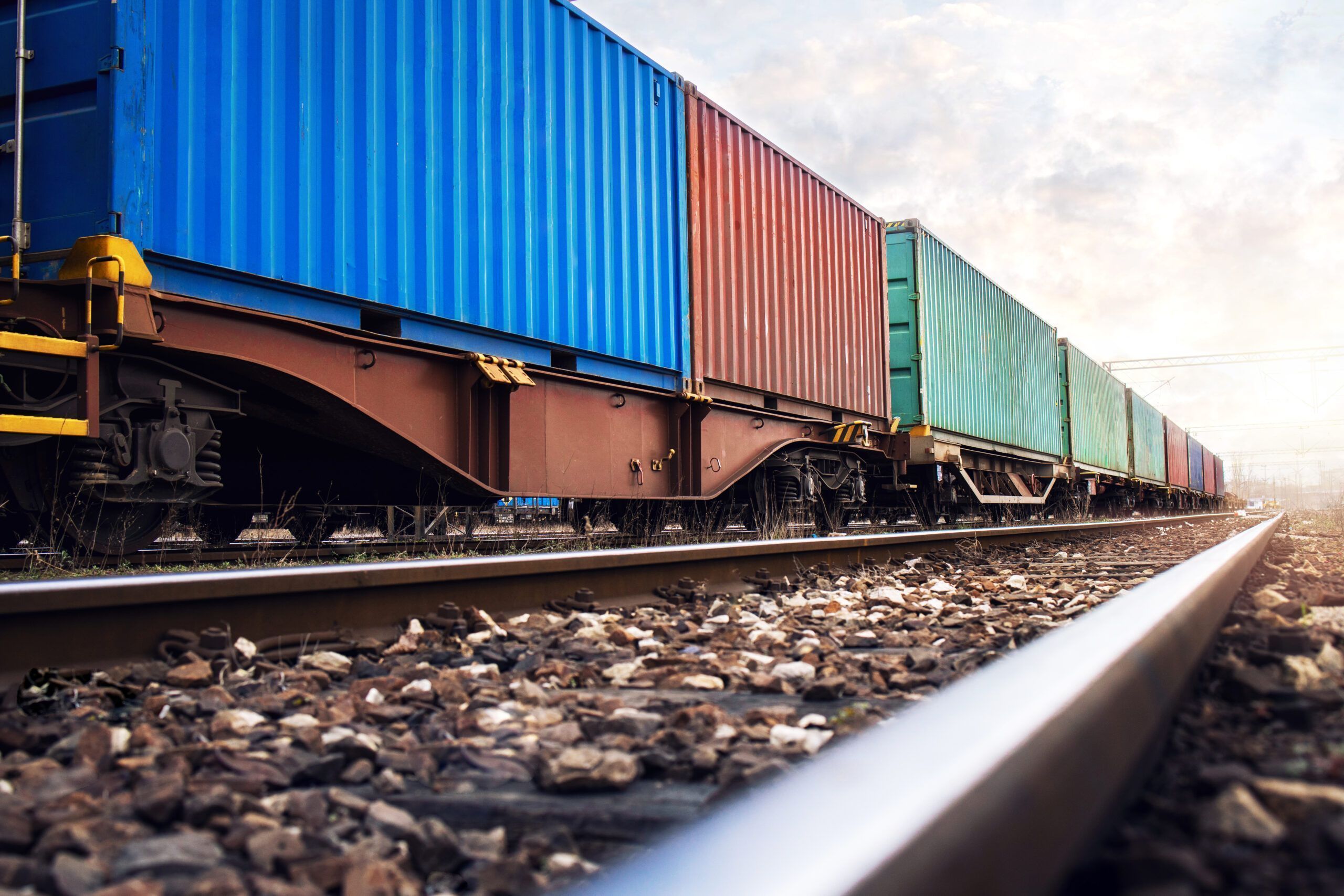 Governador de MT articula liberação da Ferrogrão e melhorias para BRs