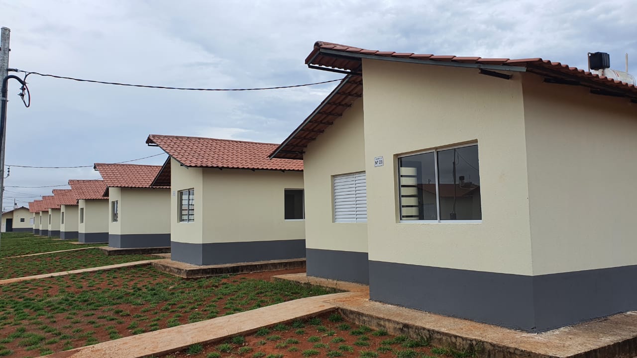 Habitação: casas do Vida Nova 2 serão entregues durante visita de governador a Lucas do Rio Verde