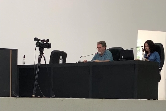 Em reunião rápida, membros de comissão ouvem vereador denunciado por quebra de decoro em Lucas do Rio Verde