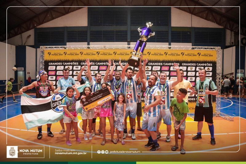 Equipe Grêmio Fischer são campeões da Super Copa de Futsal 2022