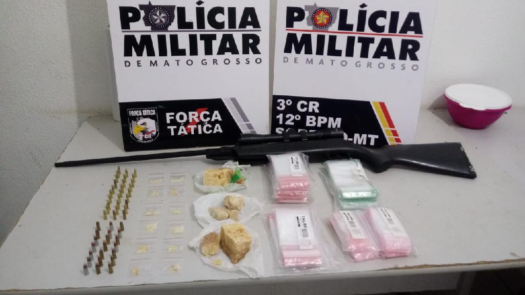 Sorriso: PM prende homem em flagrante com porções de pasta base, espingarda e munições