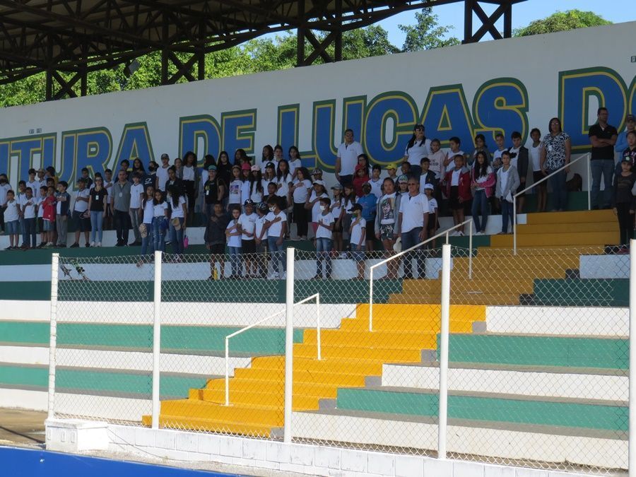 Mostra de Foguetes reúne quase mil equipes em Lucas do Rio Verde