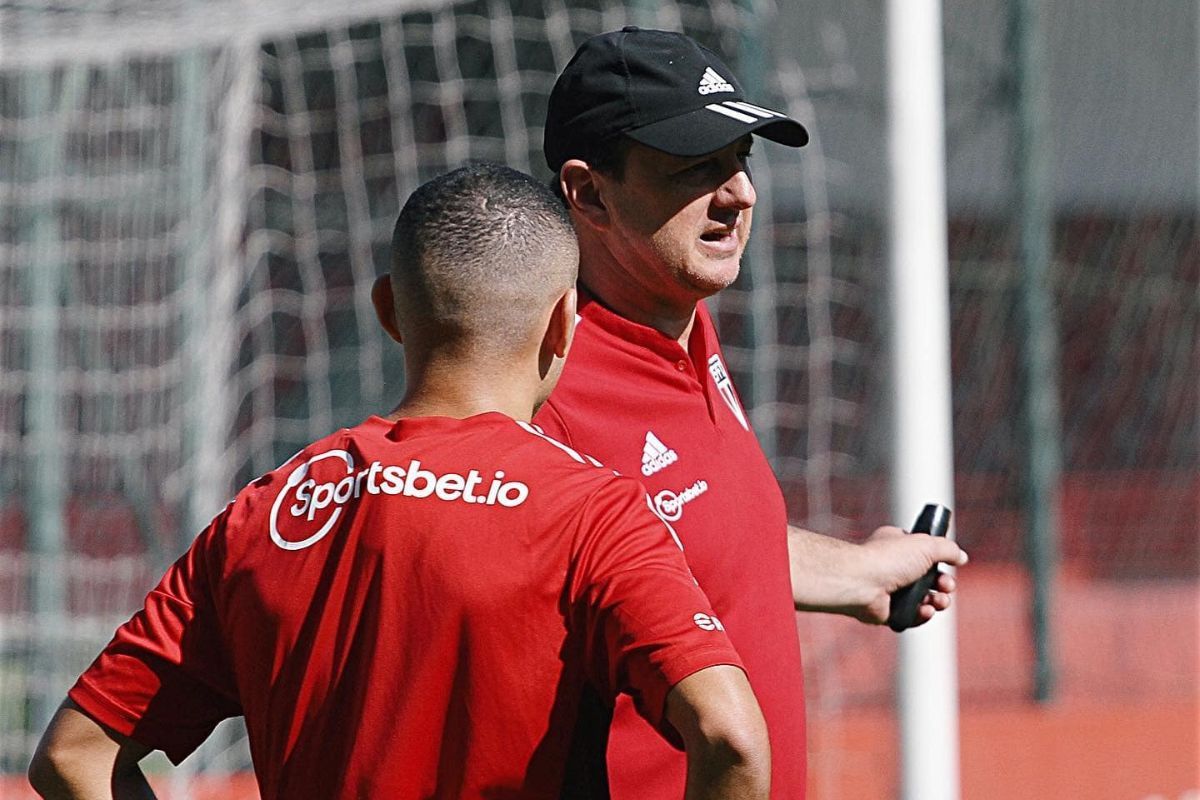 Futebol Ao Vivo: São Paulo visita a Universidad Católica na Sul-Americana; confira escalações e onde assistir