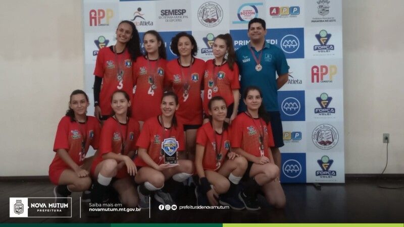 Atletas do Despertando Talentos participam da 4º Copa Craques do Vôlei