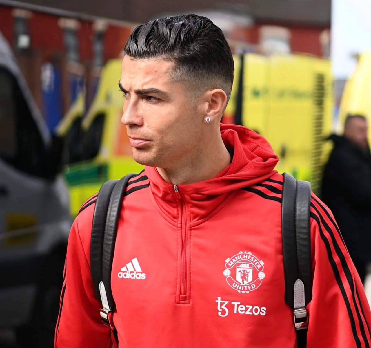 Cristiano Ronaldo não se reapresenta ao Manchester United e pode deixar o clube nesta janela de transferência, confira!