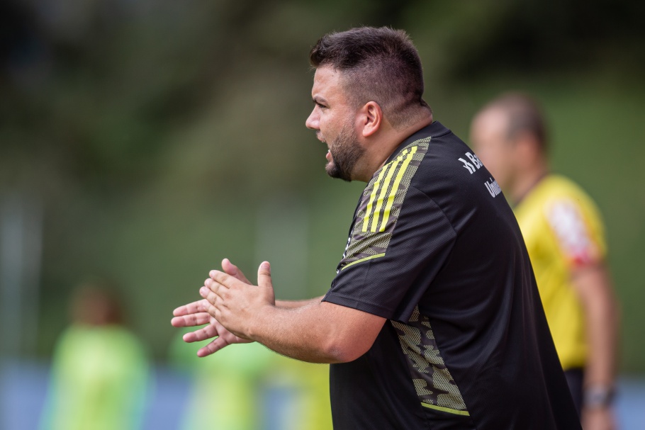 Técnico do Internacional analisa final contra o São Paulo no Brasileirão Feminino Sub-20