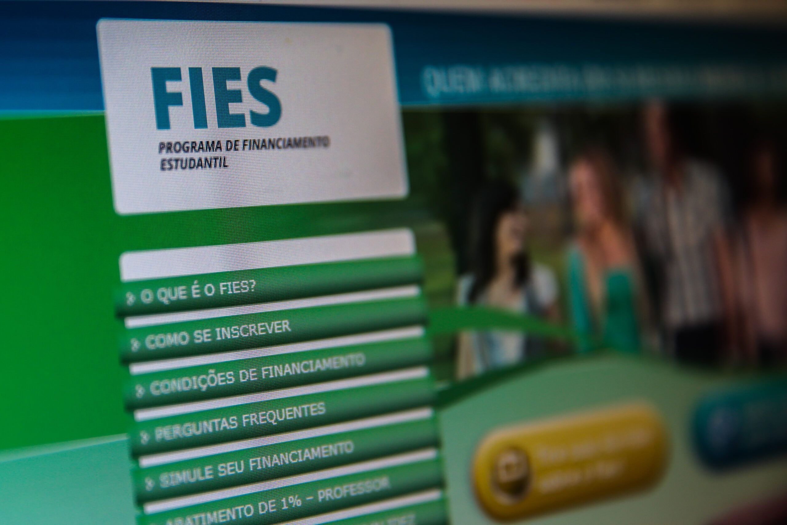 Fies: pré-selecionados devem enviar informações até esta sexta-feira