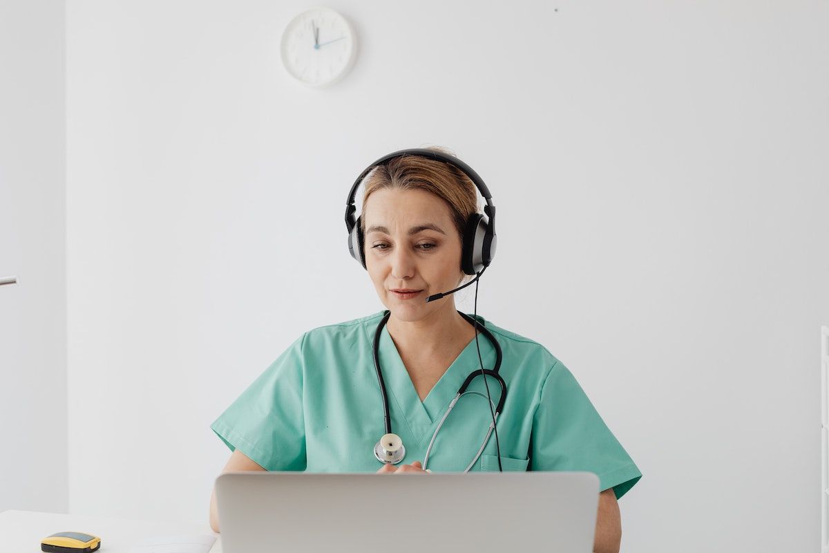 O que faz um endocrinologista? Entenda mais sobre a profissão