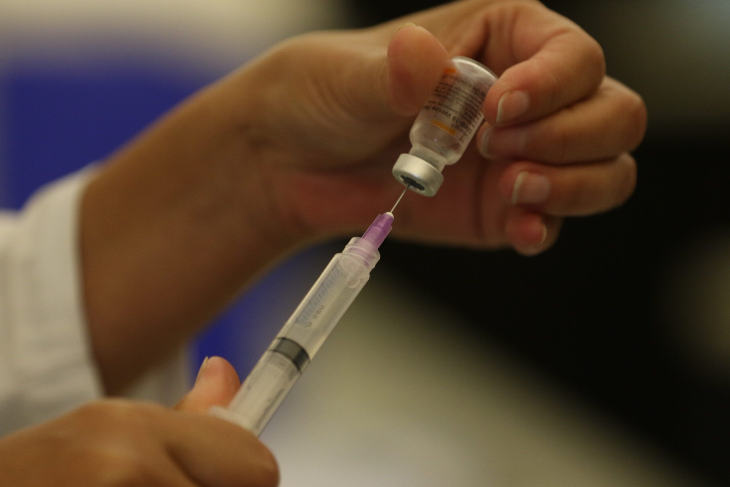 Sem doses de CoronaVac, Rio vai paralisar imunização de crianças de 3 e 4 anos contra covid-19