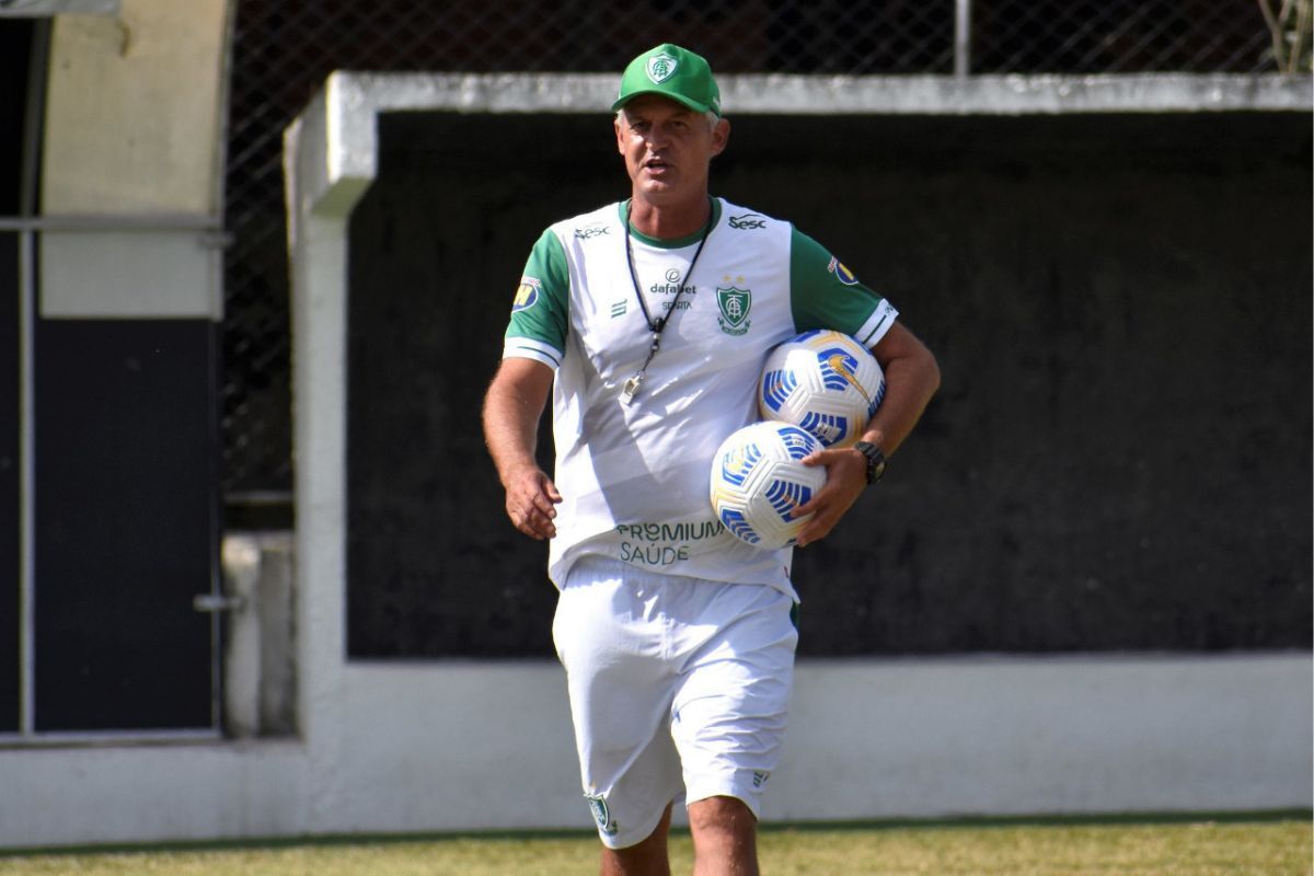 Lisca é o novo técnico do Avaí; confira os desafios que terá pela frente para salvar o Leão do rebaixamento