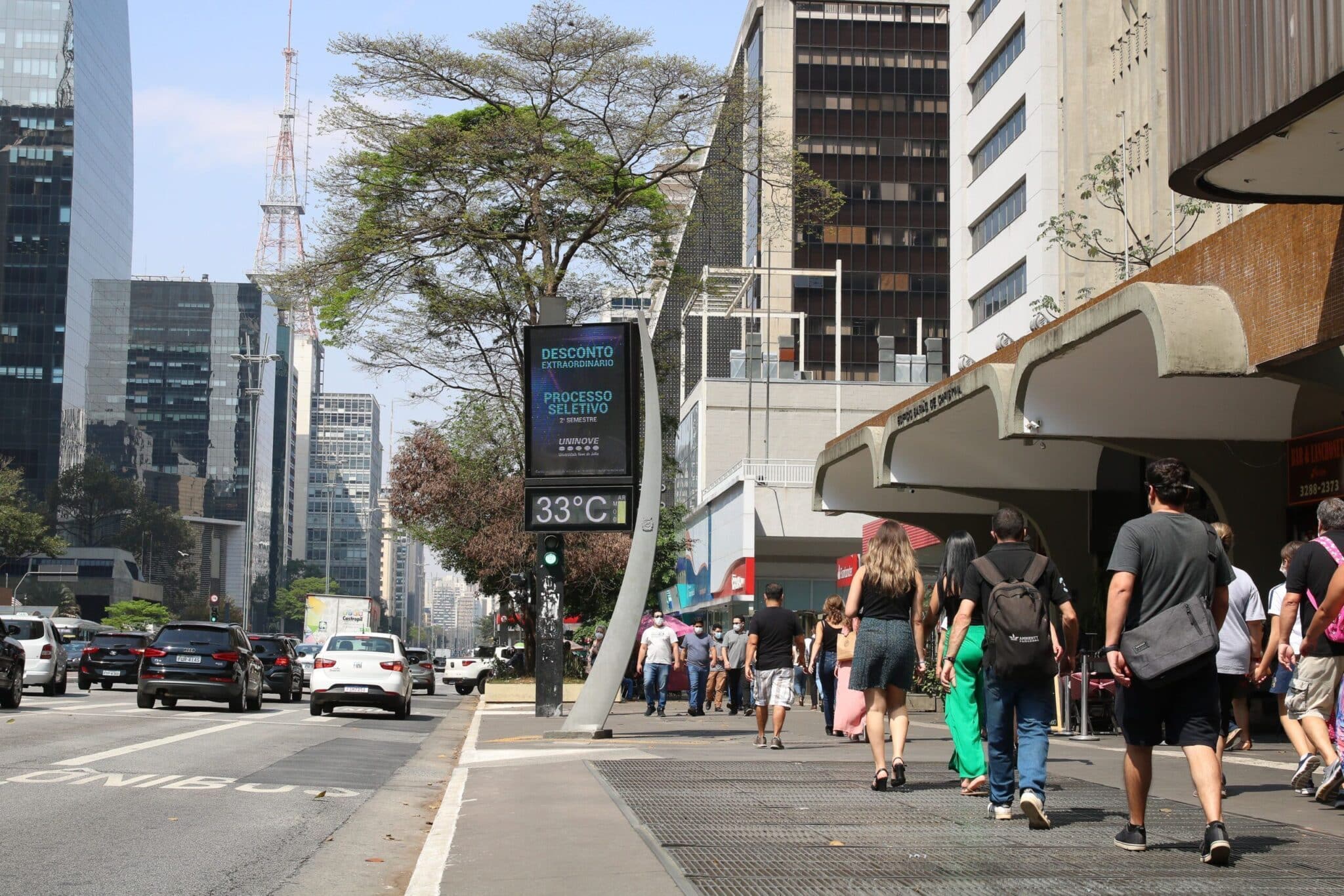 Covid-19: Brasil registra 26 mortes e 4,6 mil casos em 24h