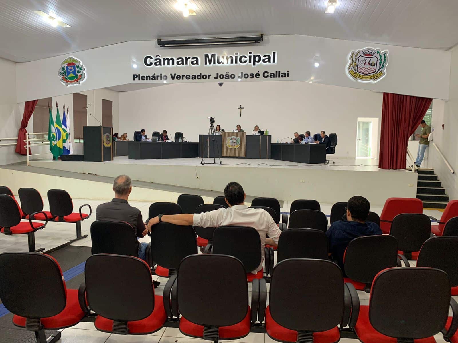 Pedido de vista tira projeto de parceria com Senai da pauta de votação da Câmara de Lucas do Rio Verde