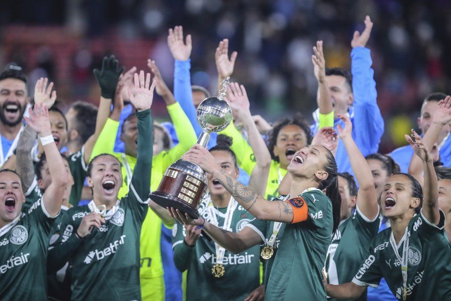 palmeiras vence boca juniors e conquista inedita conmebol libertadores