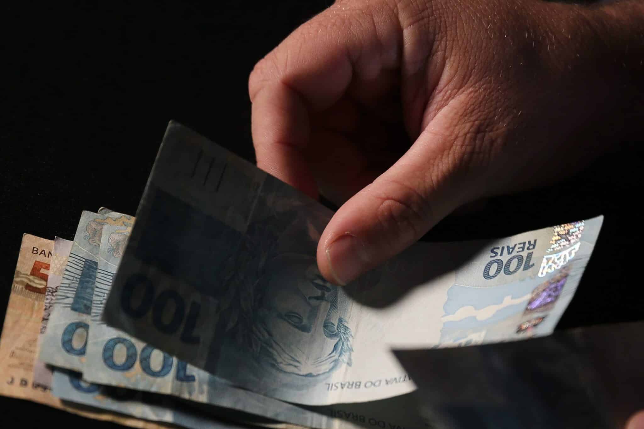 agencia brasil explica entenda o decimo terceiro salario scaled