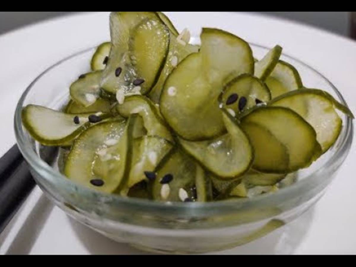 Como fazer sunomono de pepino japonês?