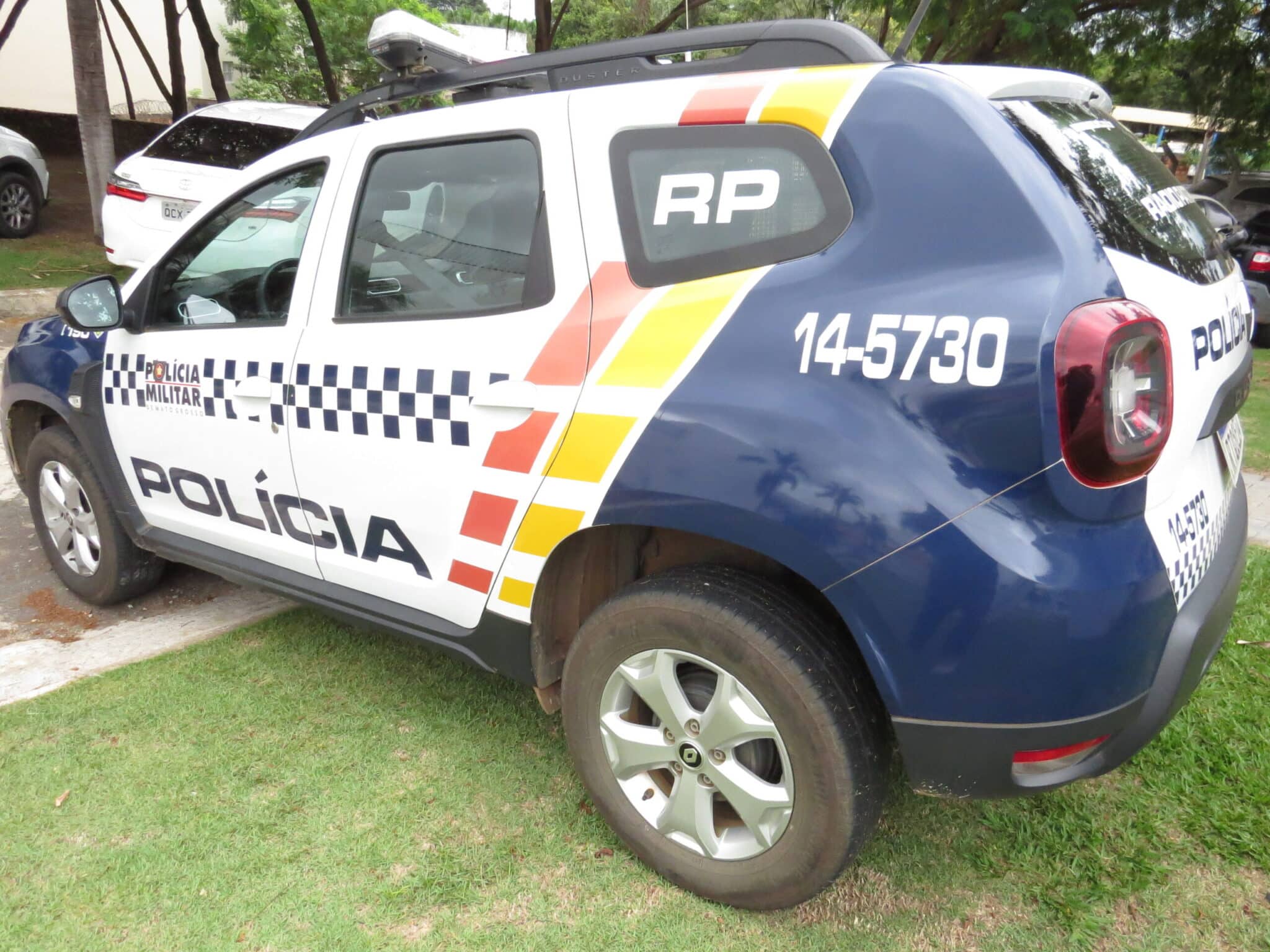 Ladrões invadem casa, agridem vítima e fogem com caminhonete em Lucas do Rio Verde