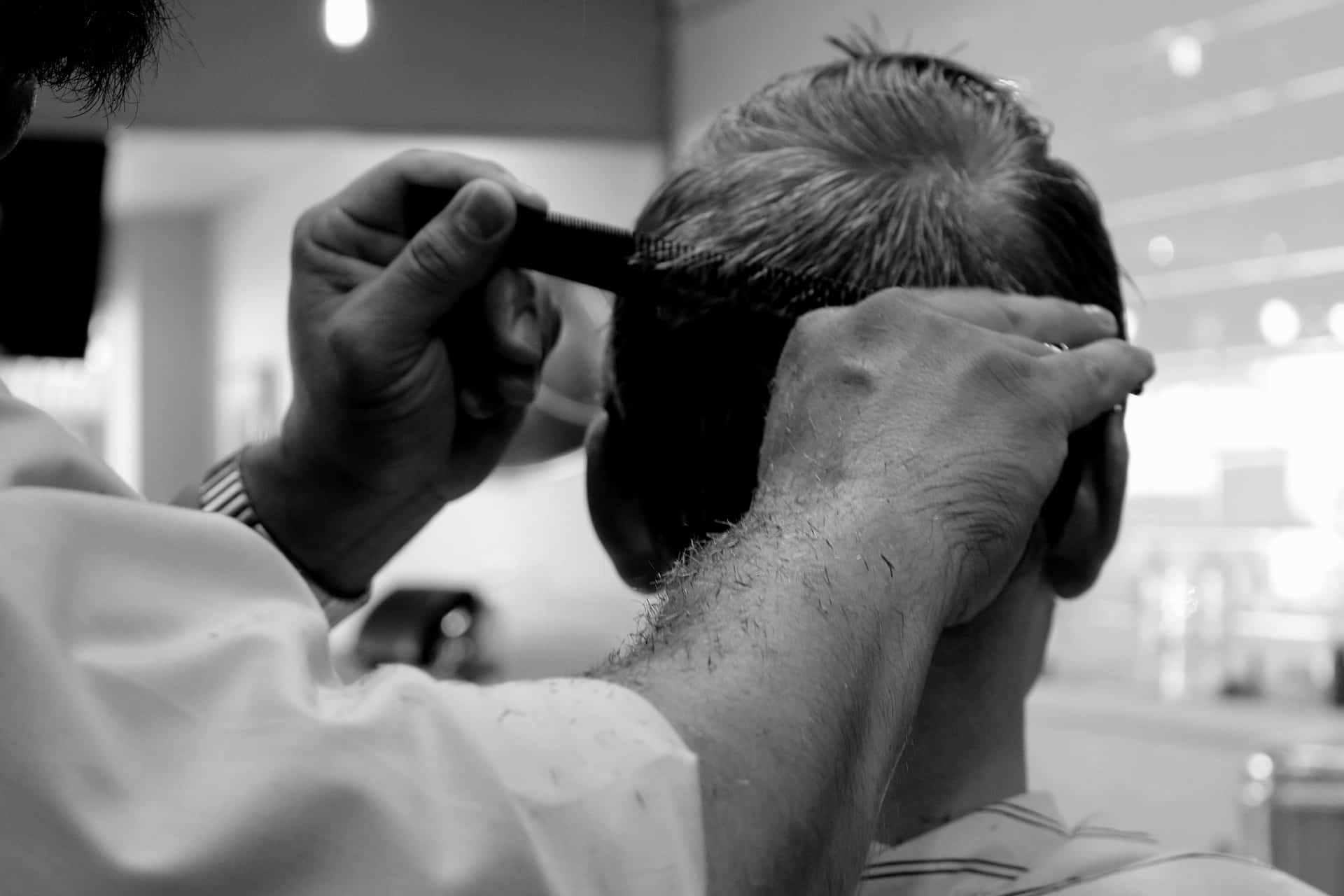 Quais são os melhores dias para cortar o cabelo de acordo com o calendário lunar de dezembro