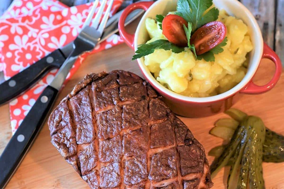 como fazer rocambole de carne moída com queijo