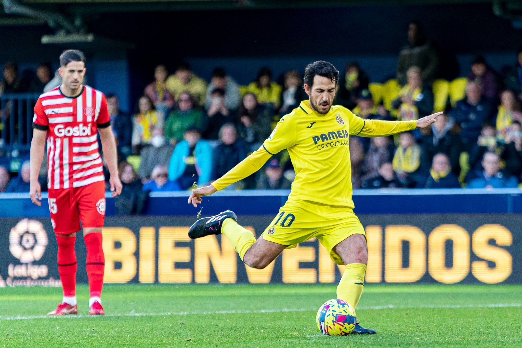 Villarreal x Rayo Vallecano; onde assistir ao vivo o jogo desta segunda-feira (3) pelo Campeonato Espanhol