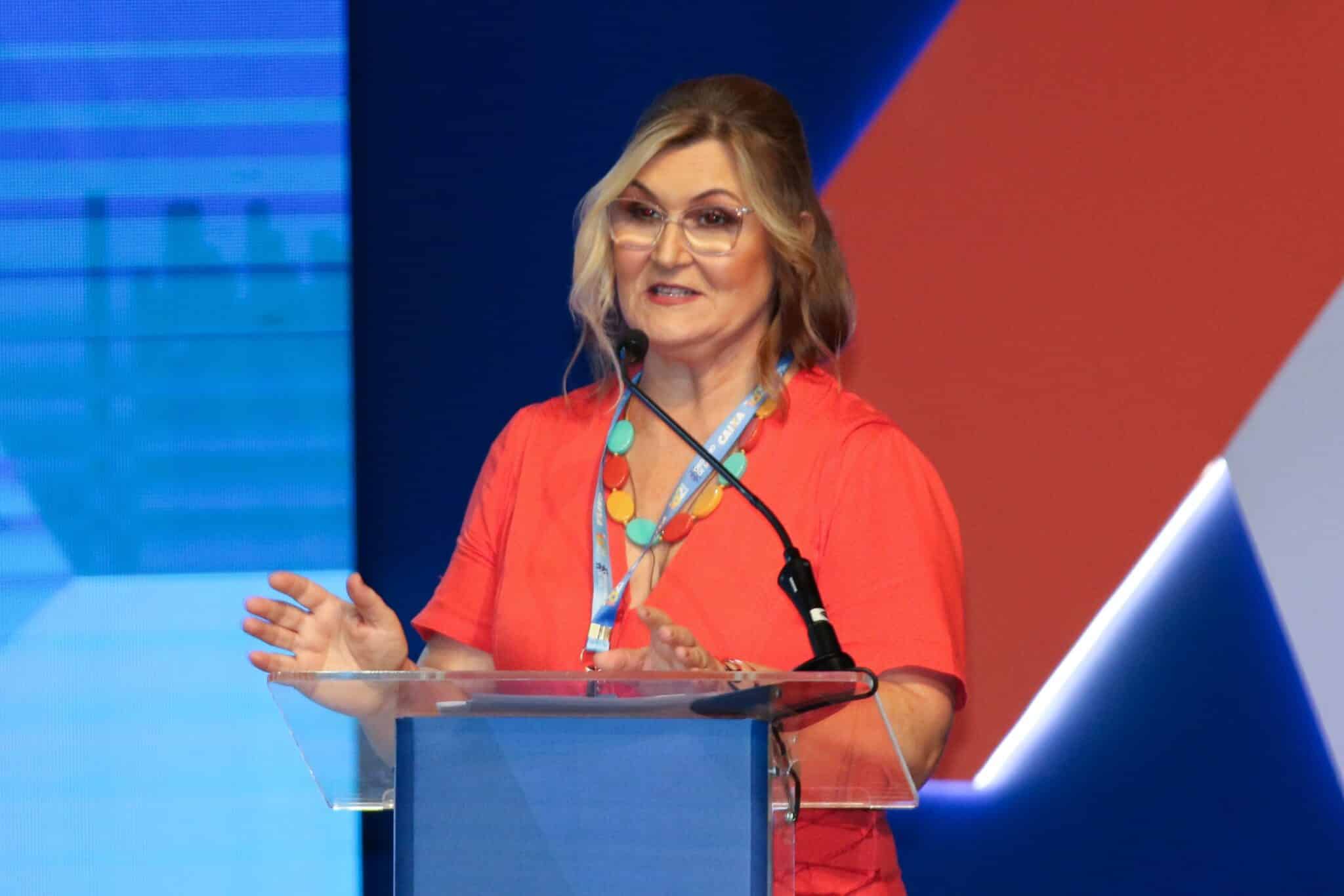 Ao assumir Caixa, Rita Serrano fala em humanizar ambiente de trabalho