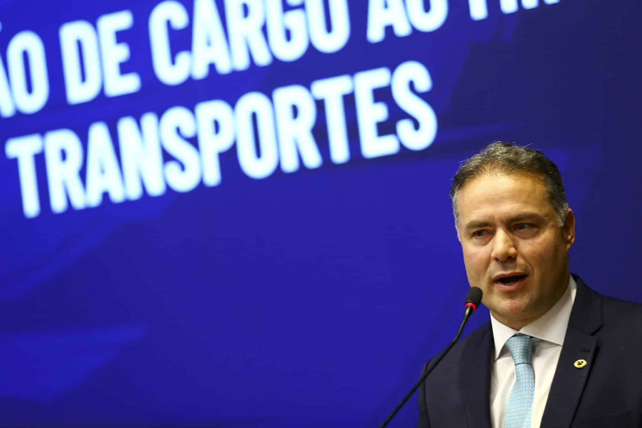 Ministro dos Transportes aposta em ampliação da malha ferroviária
