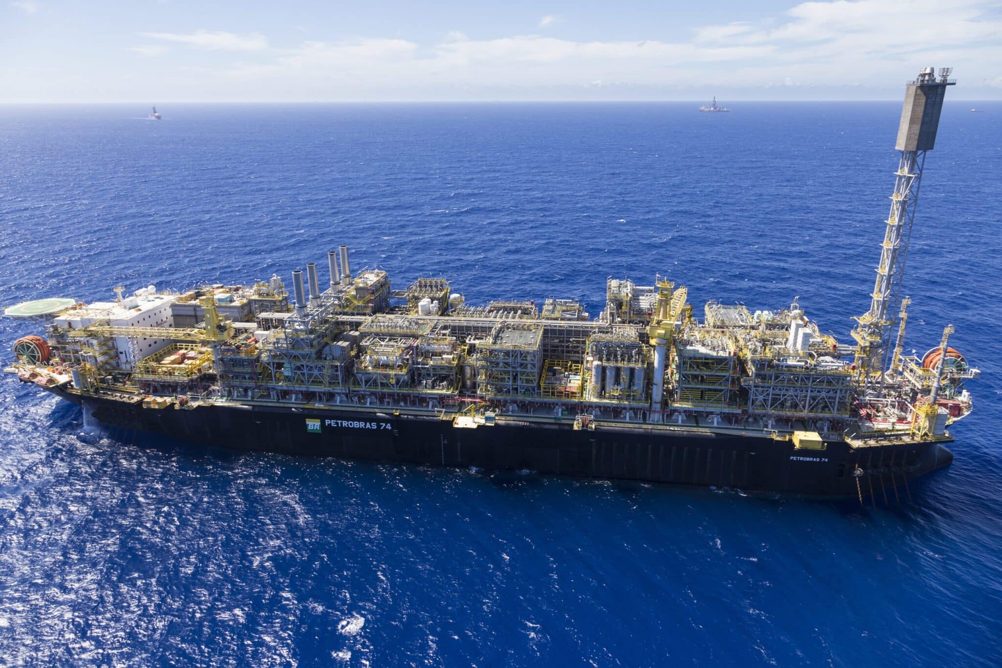 Petrobras informa ter atingido meta de produção anual em 2022