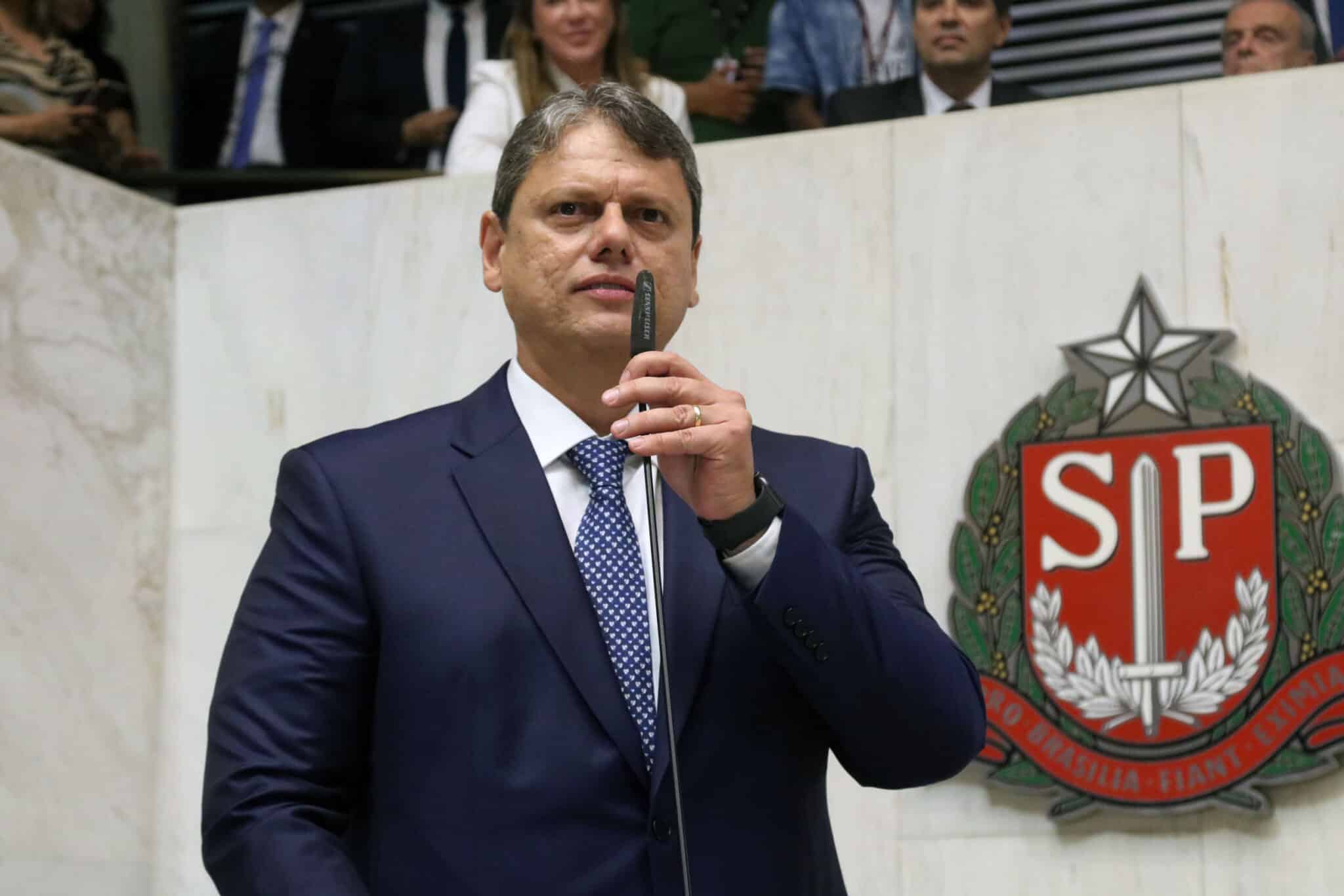 Tarcísio de Freitas é empossado governador do estado de São Paulo