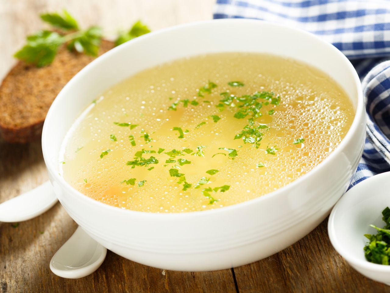 Como fazer caldo de frango: Nutritivo e muito gostoso!
