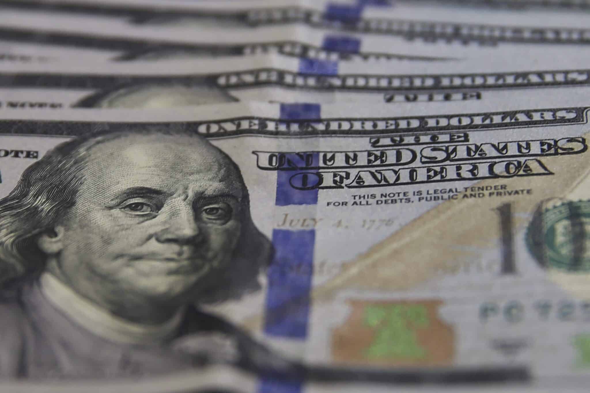 Dólar sobe para R$ 5,20
