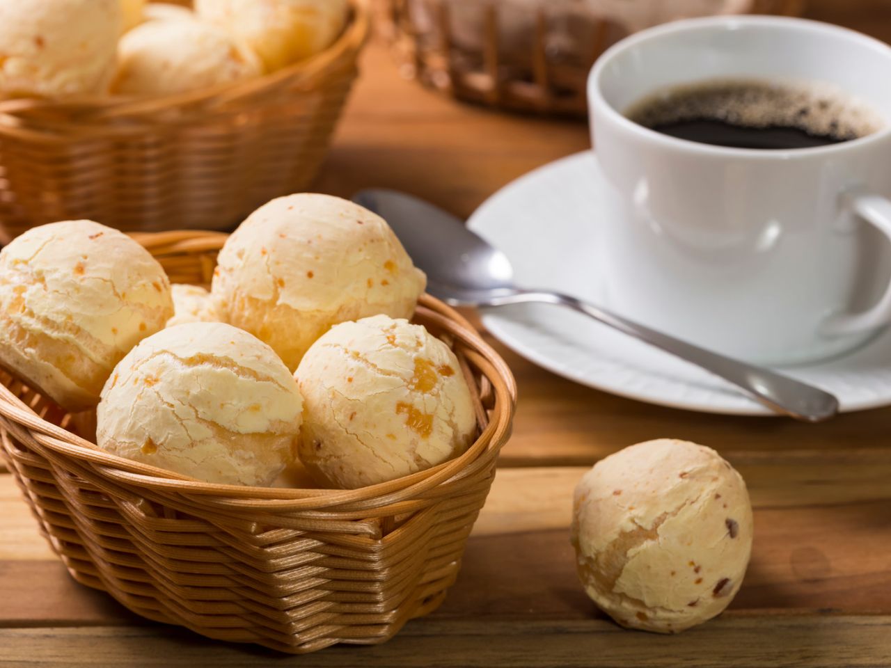 Receita de pão de queijo vegano no café da manhã