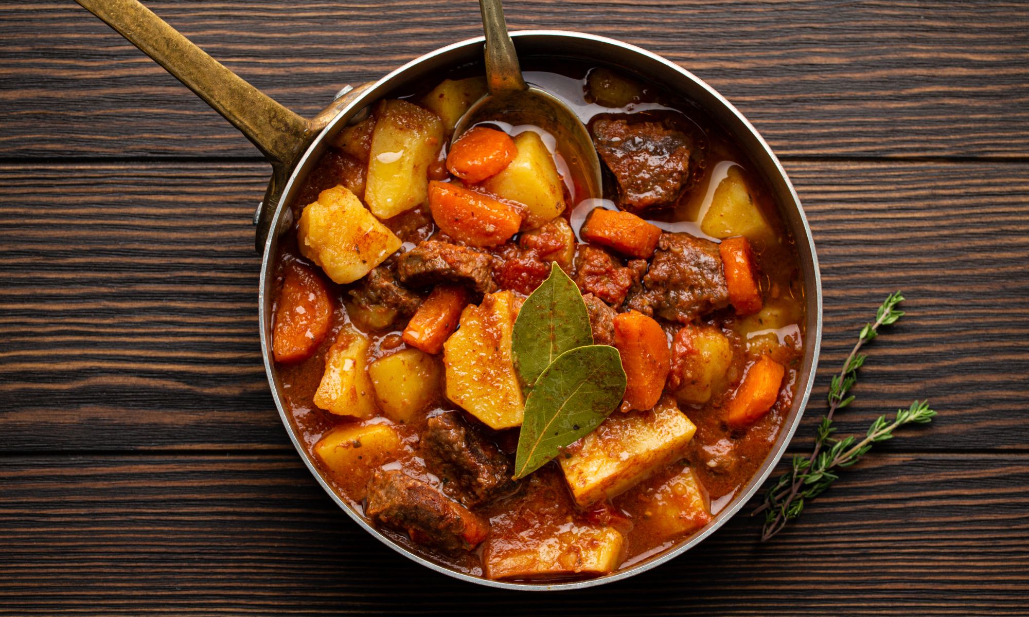 Como fazer carne com batatas para 10 de março