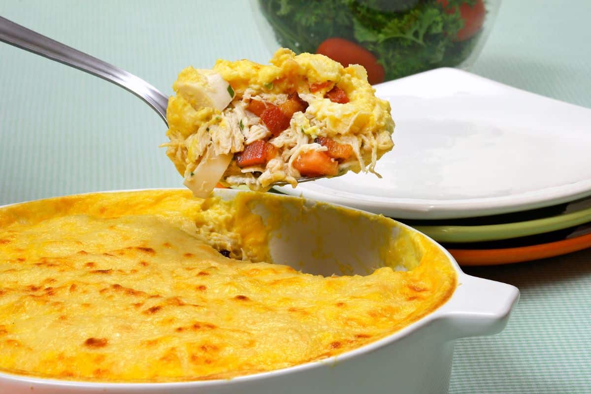 Escondidinho de frango: Com sabor e massa delícia!