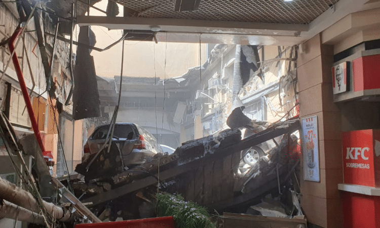 Prefeitura de Osasco cassa alvará de shopping após desabamento