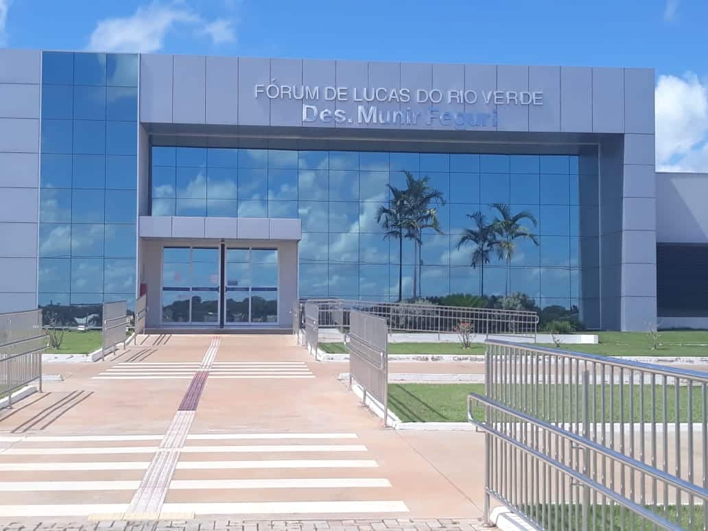 Comarca de Lucas do Rio Verde comemora 25 anos com homenagens