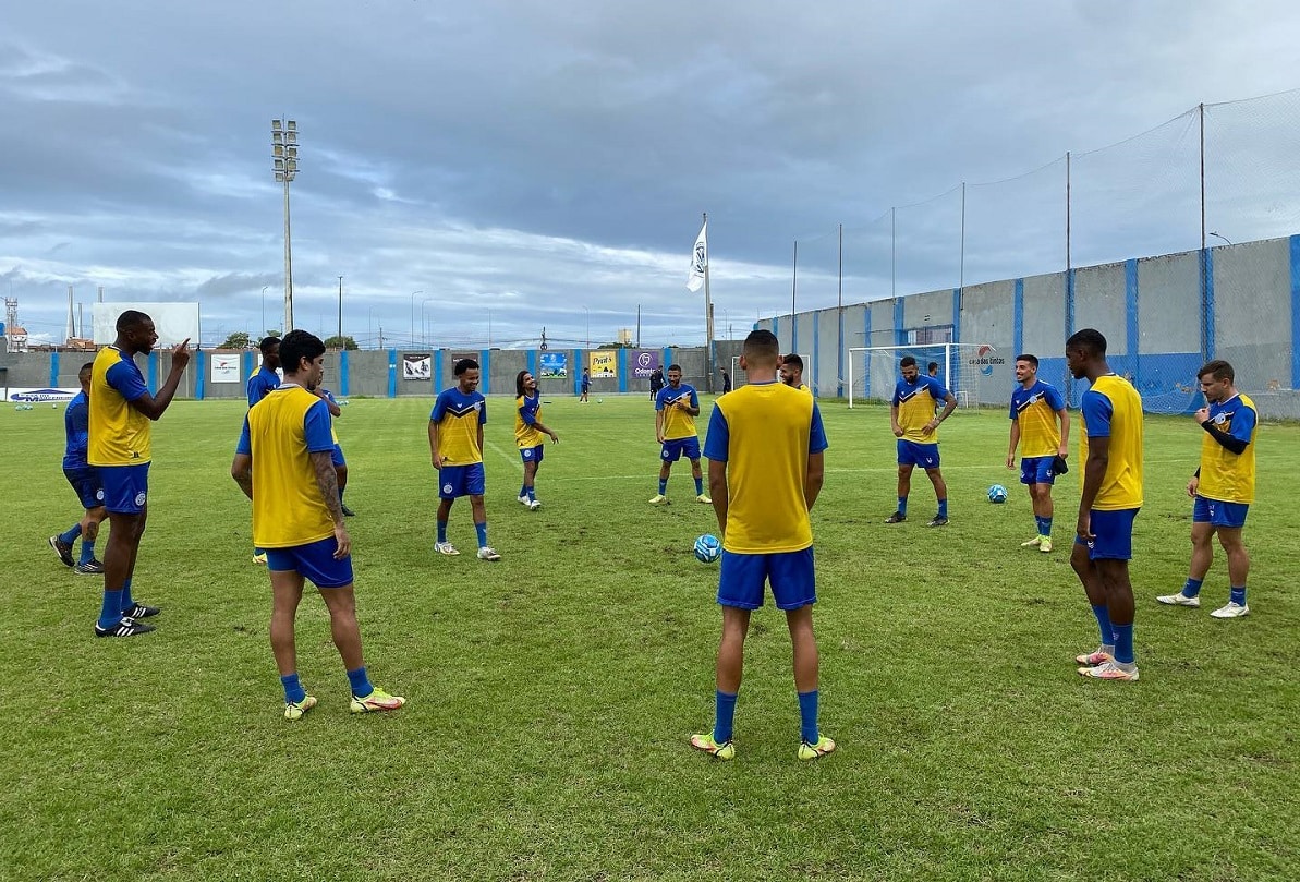 Confiança x Altos; onde assistir ao vivo o jogo desta segunda-feira (8) pela Série C
