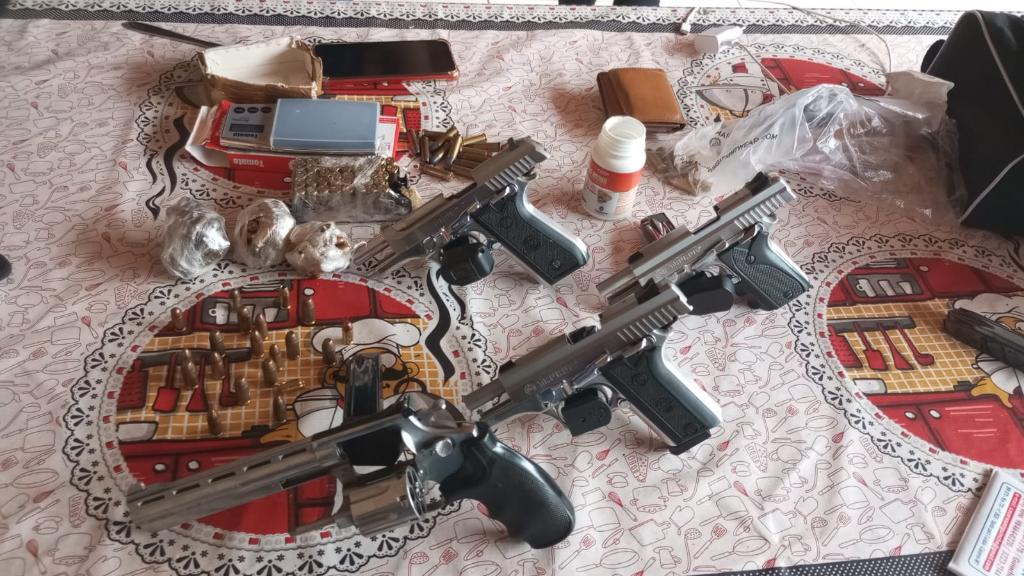 Familiares de lideres de organizacao criminosa sao presos durante operacao em Mato Grosso