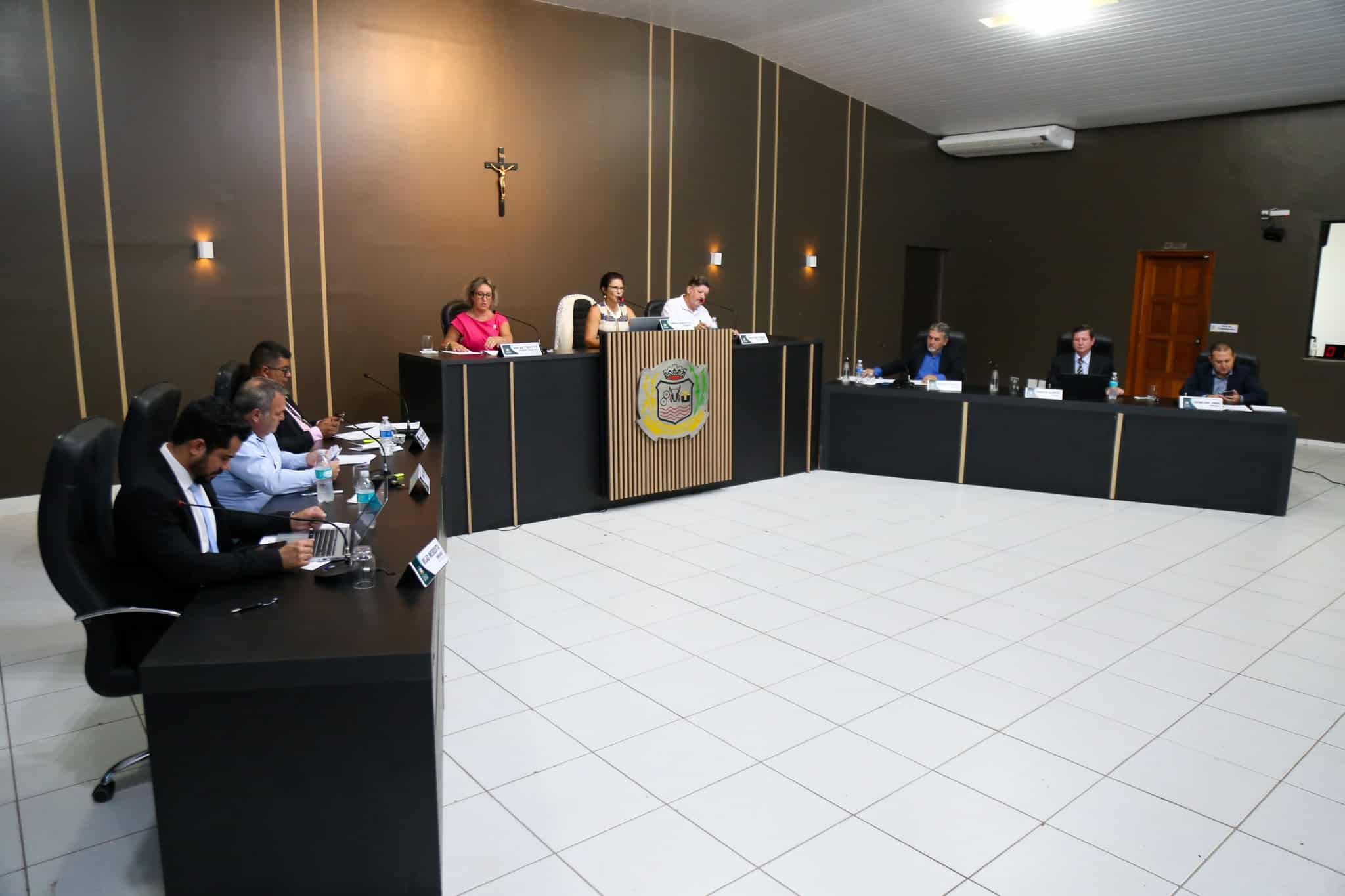 Lei que isenta inscrição de candidatos em concursos públicos sofre mudança na Câmara Municipal