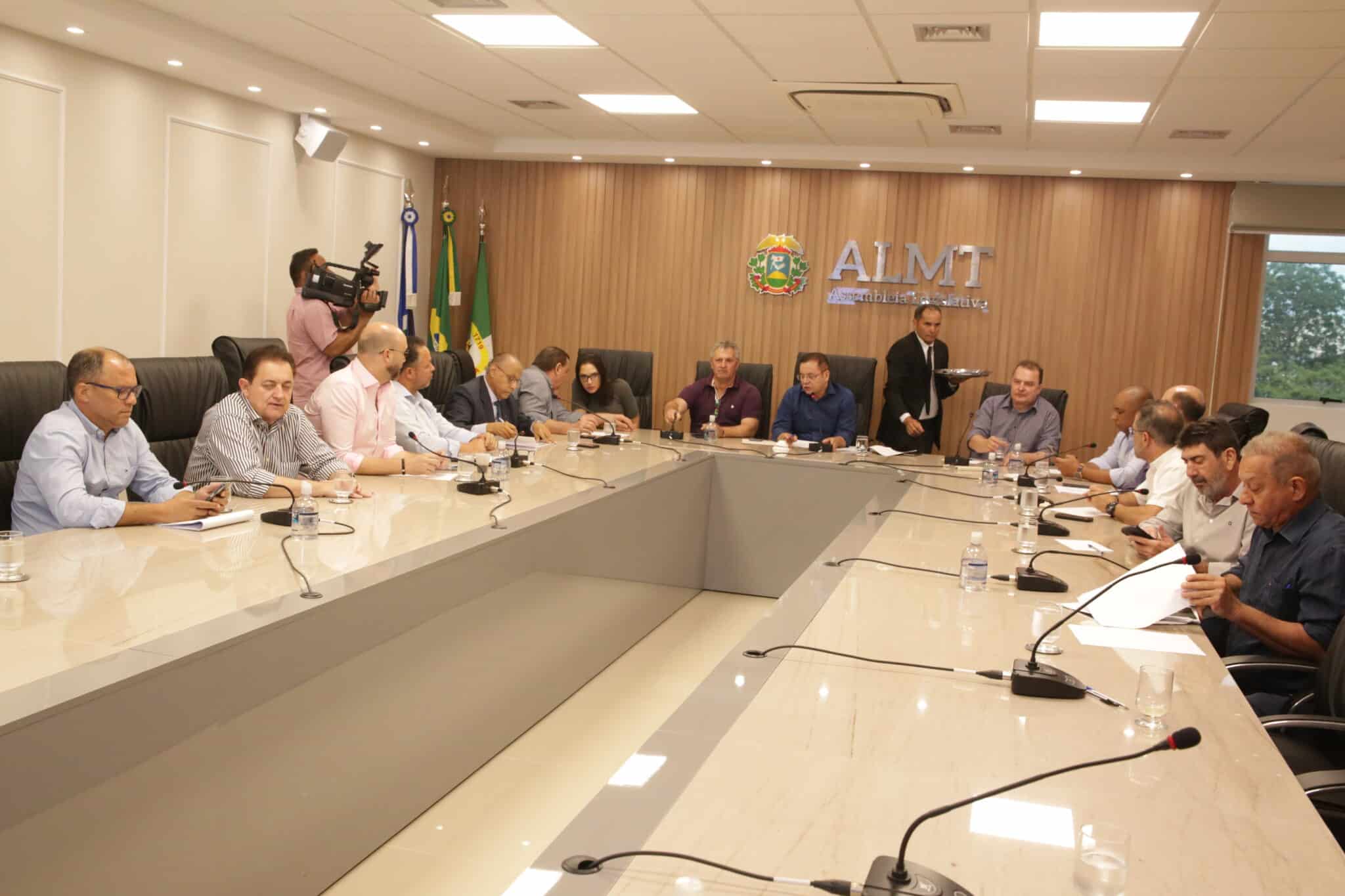 Assembleia aprecia contas do governo e orçamento na próxima segunda-feira (08)