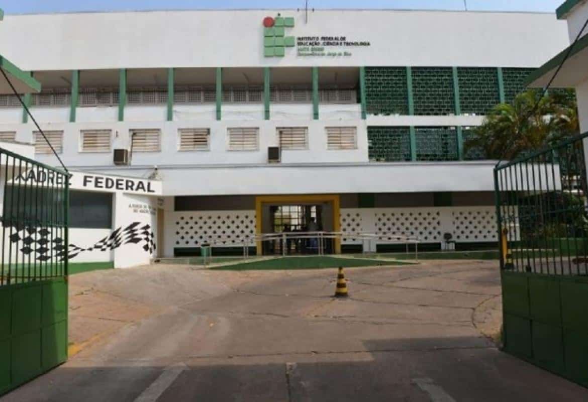 IFMT abre vagas para contratação temporária de professores substitutos