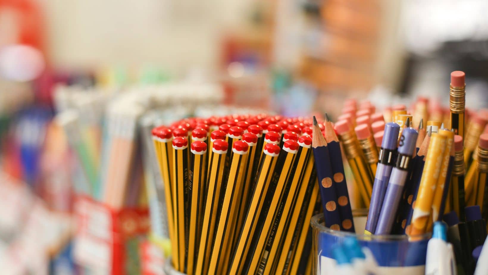 Material escolar sobe quase o dobro da inflação de 2023
