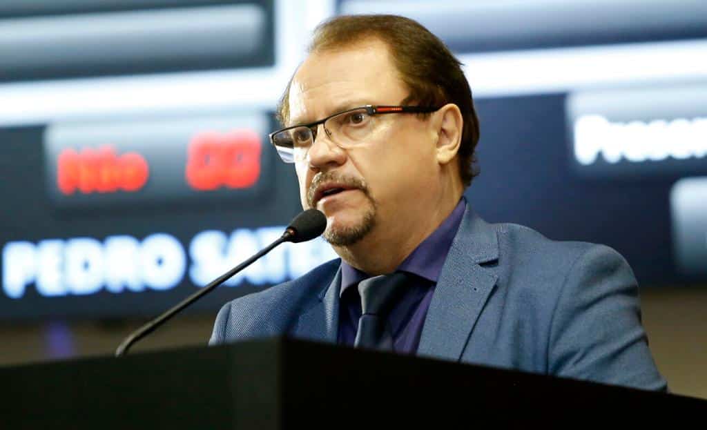 Sepultamento do corpo de ex-deputado será no final da tarde em Cuiabá