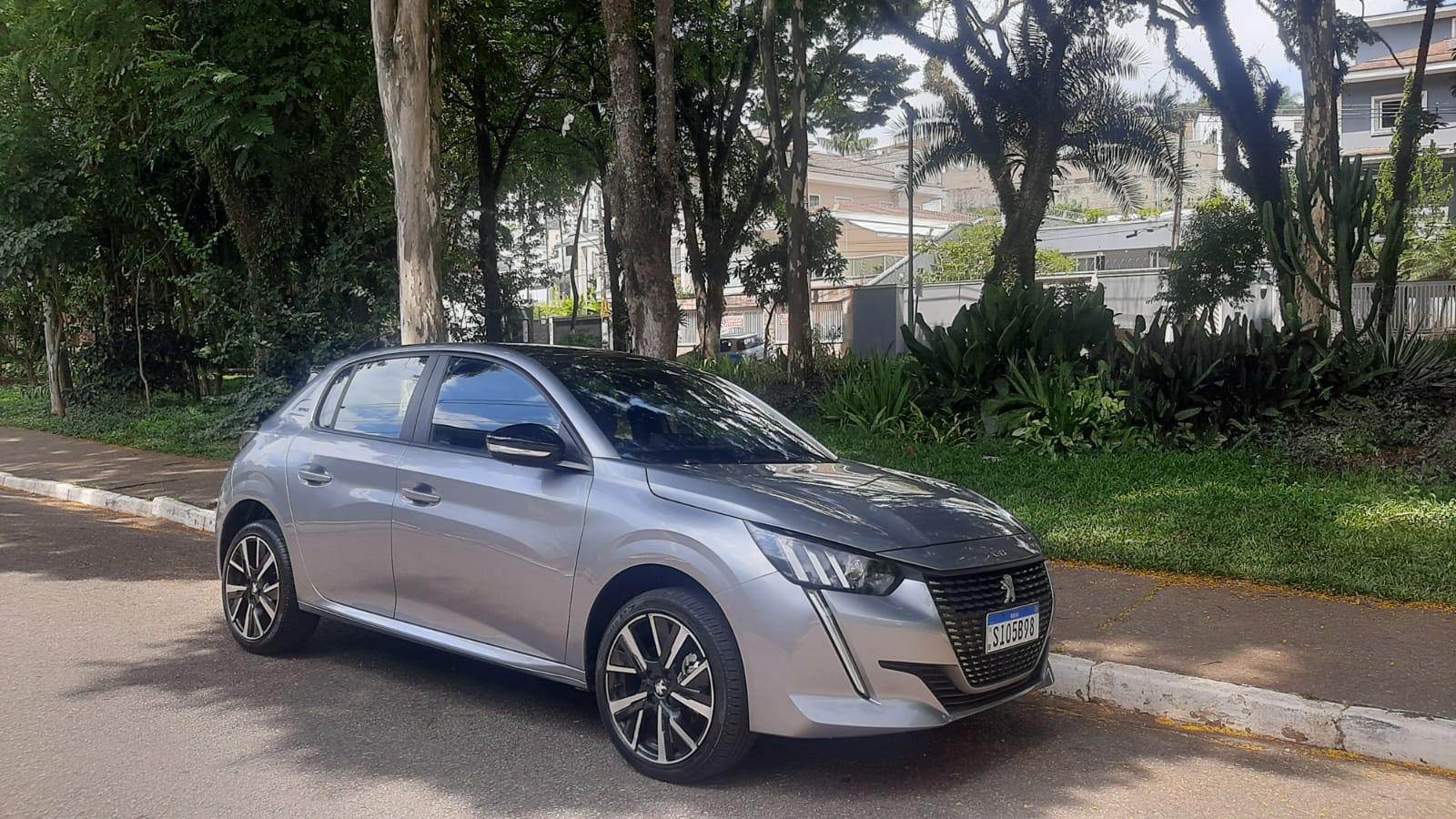 Peugeot 208 dá enorme salto com motor turbo