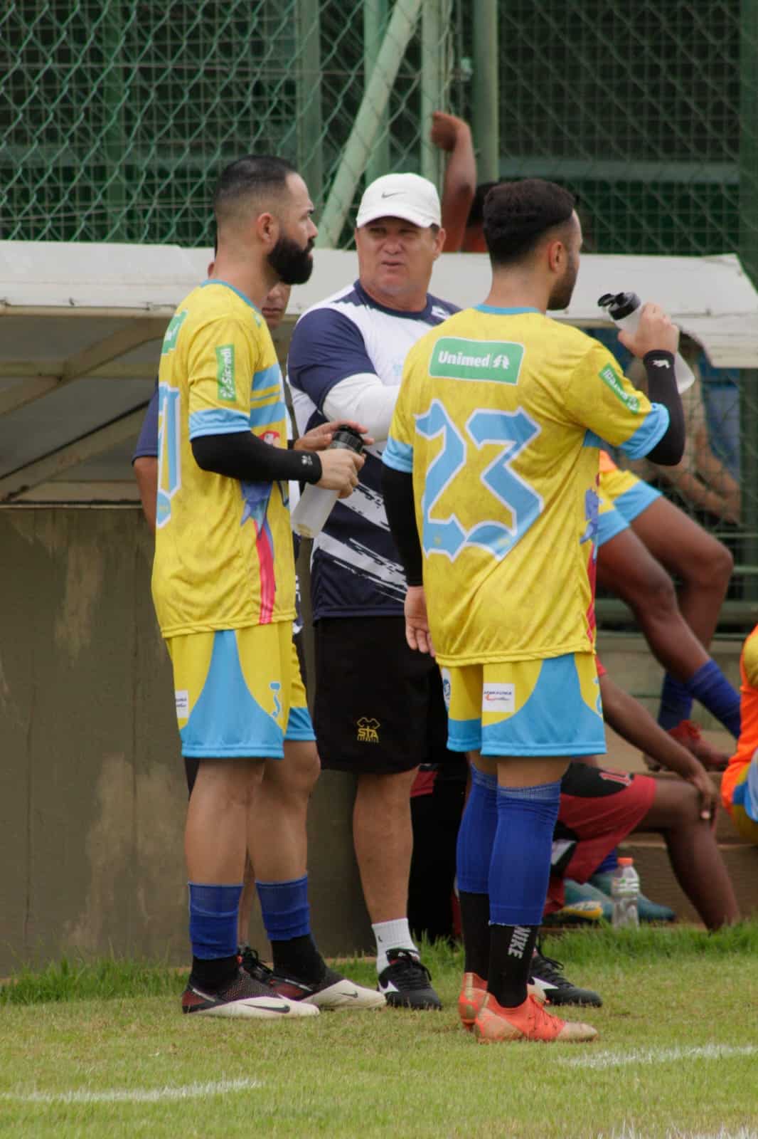 Araguaia: Técnico Emerson Matheus destaca comportamento em jogo-treino