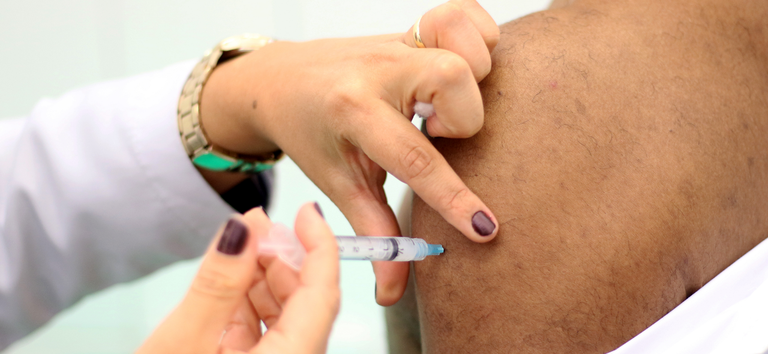 Entenda os critérios para distribuição das primeiras doses da vacina contra a dengue - Foto: Divulgação