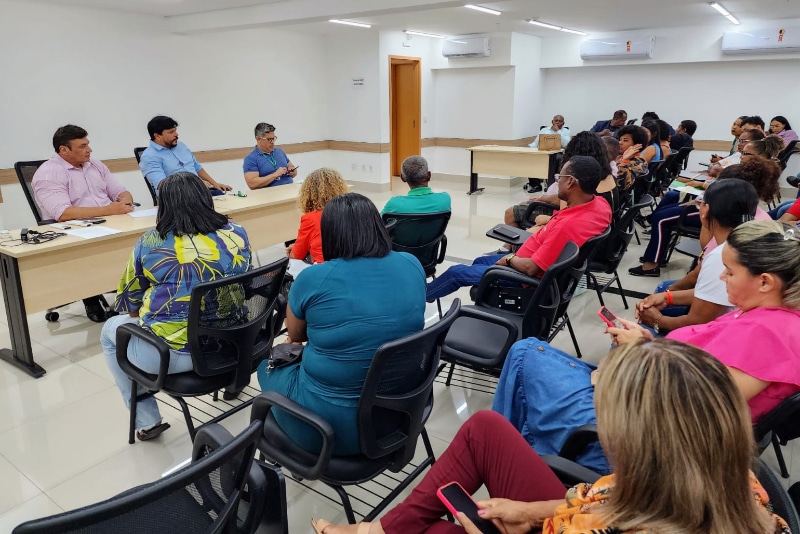 Líderes comunitários se reúnem com a Defensoria para questionar seleção de diretores de escolas quilombolas em MT