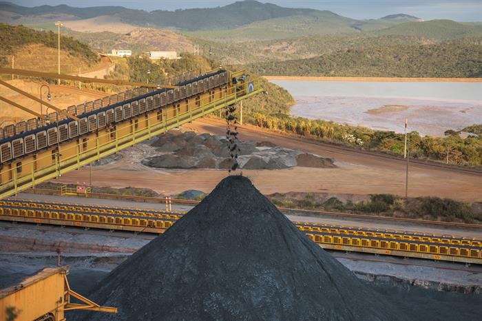 Setor de mineração fatura menos devido à queda de preços no exterior