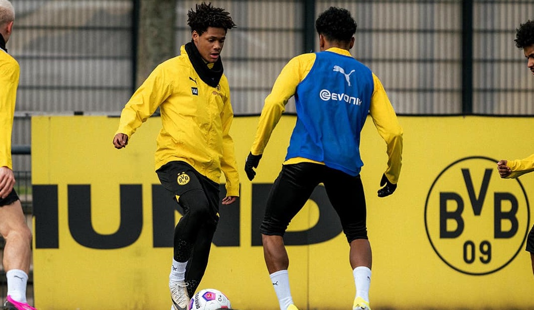Jogo do Borussia: onde assistir Borussia Dortmund x Freiburg ao vivo nesta sexta-feira (9)