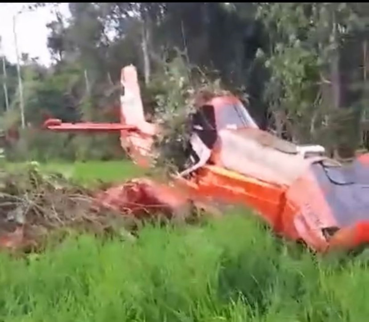 Queda de avião agrícola deixa piloto ferido; bombeiros mobilizados em Matupá