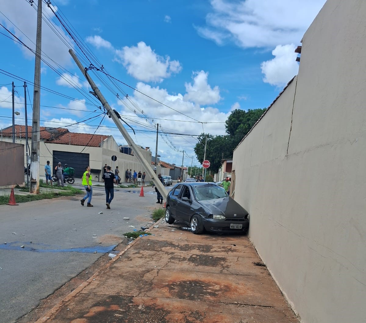 Acidente fatal em Várzea Grande: motorista morre após colisão entre carros